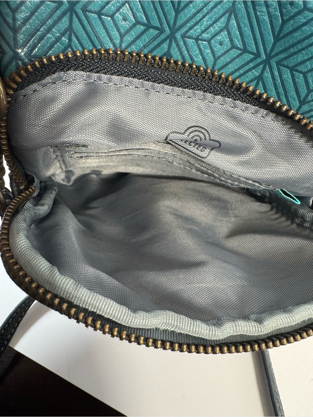 Chala Teal Turtle Crossbody Purse - Picture 13 of 14
